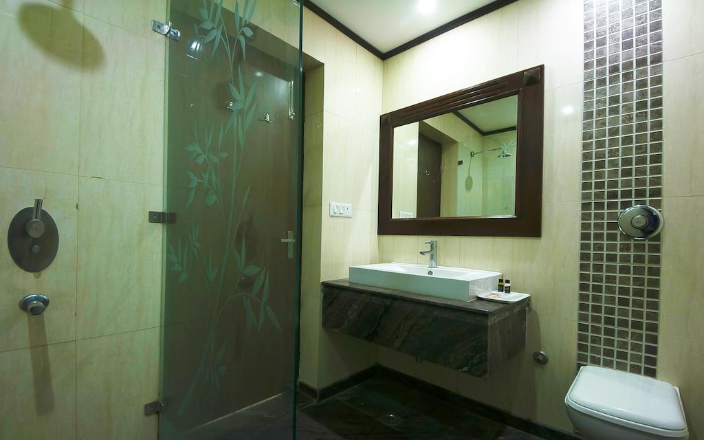 Hotel Siris 18 Gurgaon Exterior foto