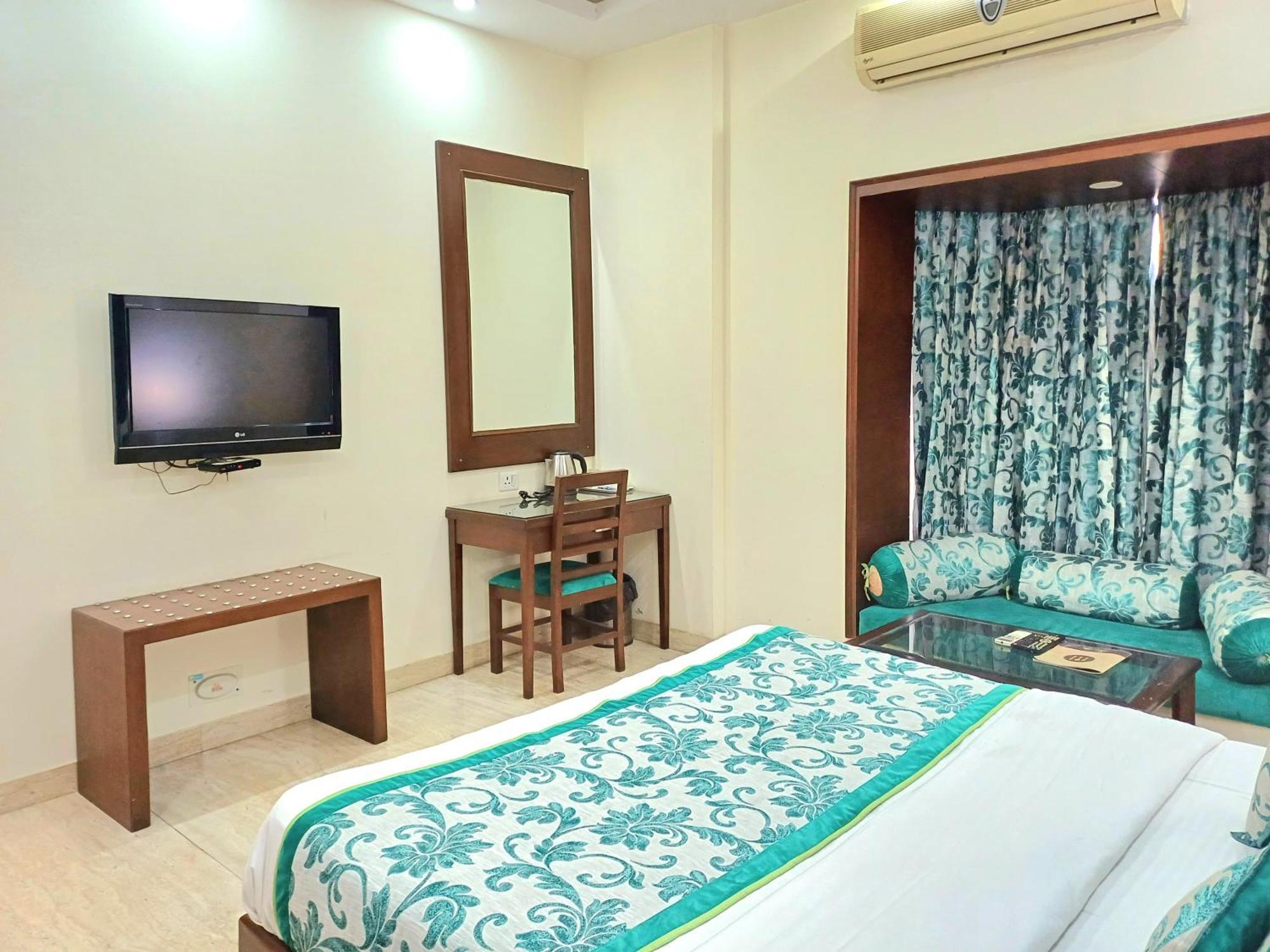Hotel Siris 18 Gurgaon Exterior foto