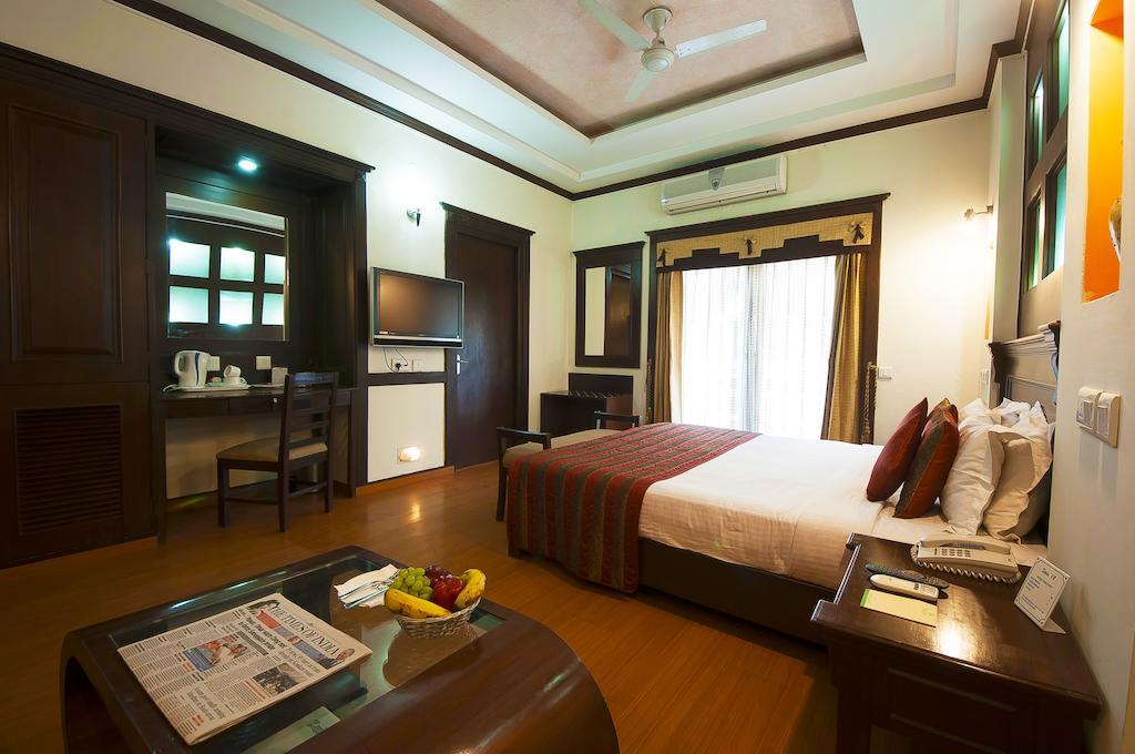 Hotel Siris 18 Gurgaon Exterior foto