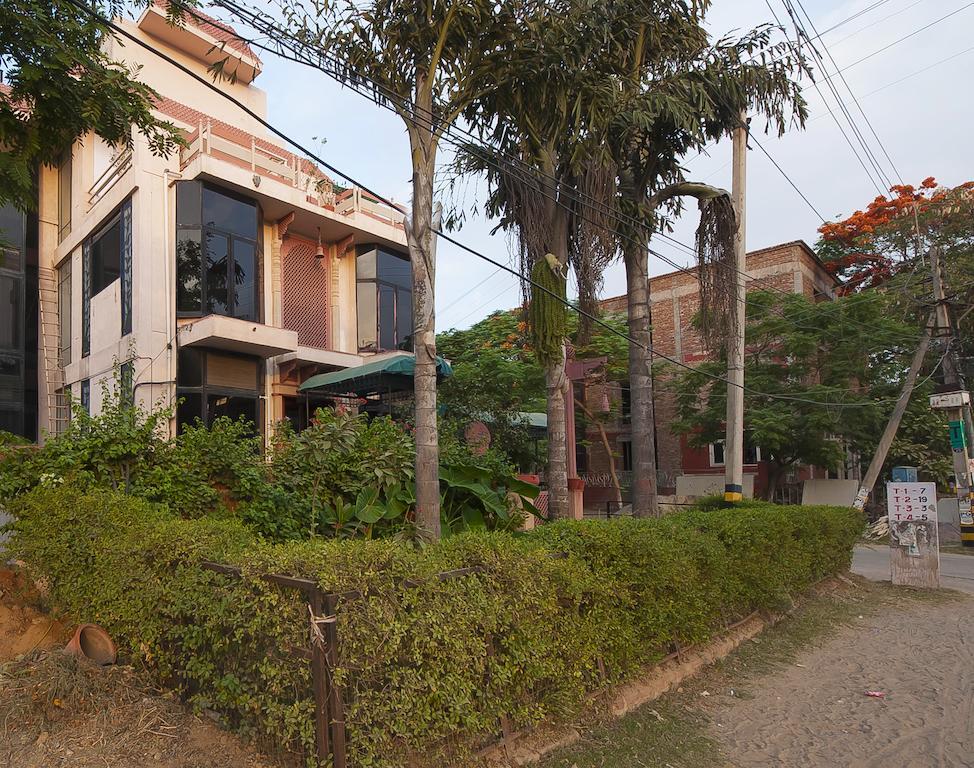 Hotel Siris 18 Gurgaon Exterior foto